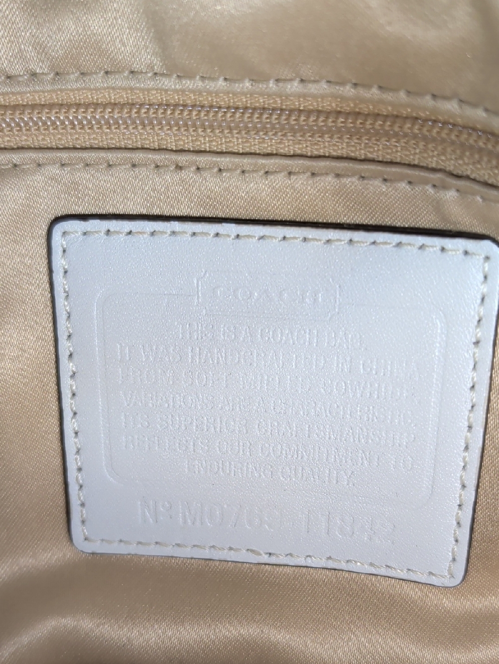 Coach Soho Flap Bag in Cream Pebbled Leather Brown Handle Brass Hardware Y2K - Picture 10 of 12